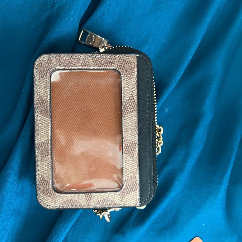 Coach Wallet - Picture 7 of 8